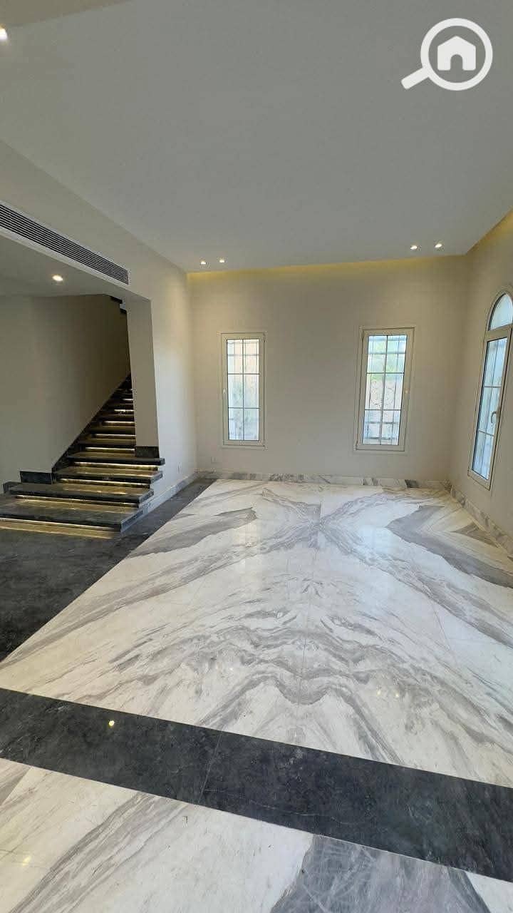 2 6f3039ad-26e8-4cdb-accd-ce2ac6b64d8e. jpeg