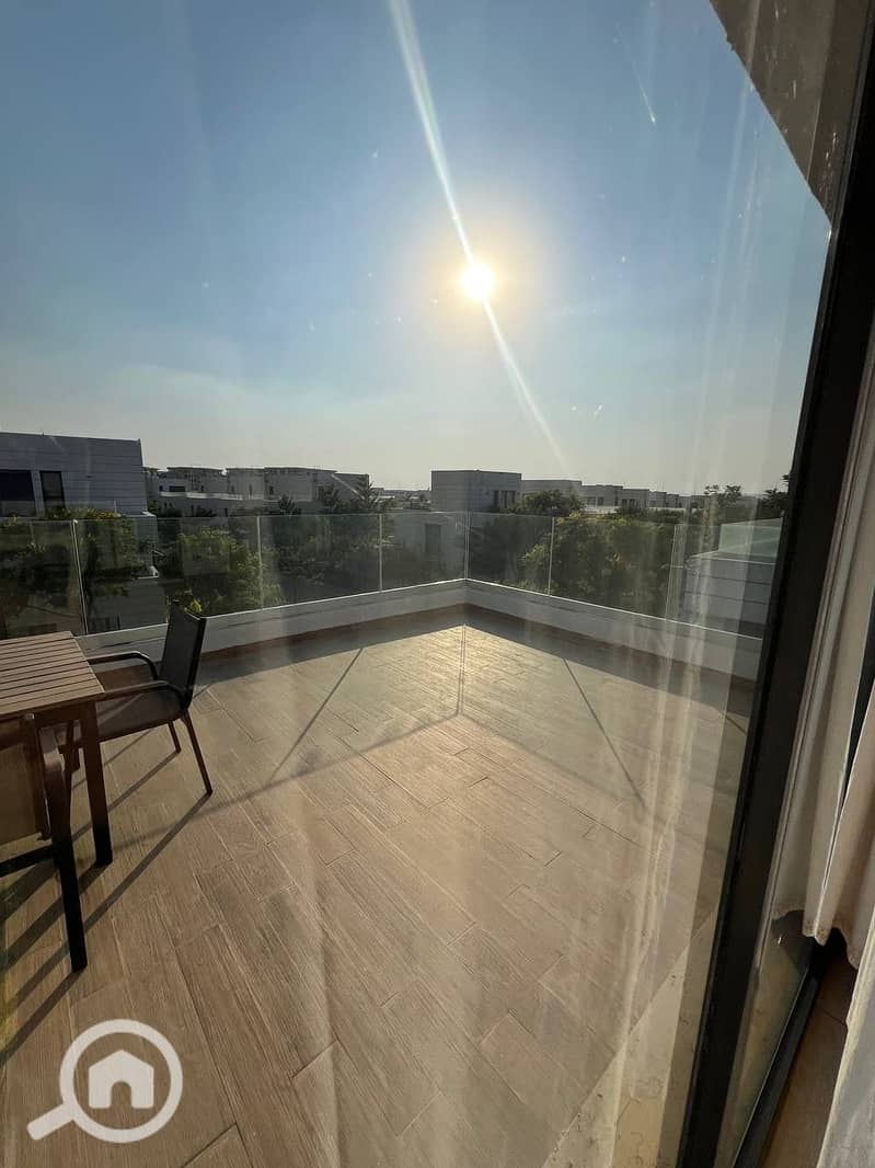 9 f87dbf1a-1f2b-487e-963b-89bec5004784. jpeg