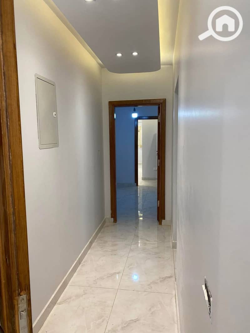 7 d314e5da-03be-4d98-a3ac-543483db0d0c. jpeg