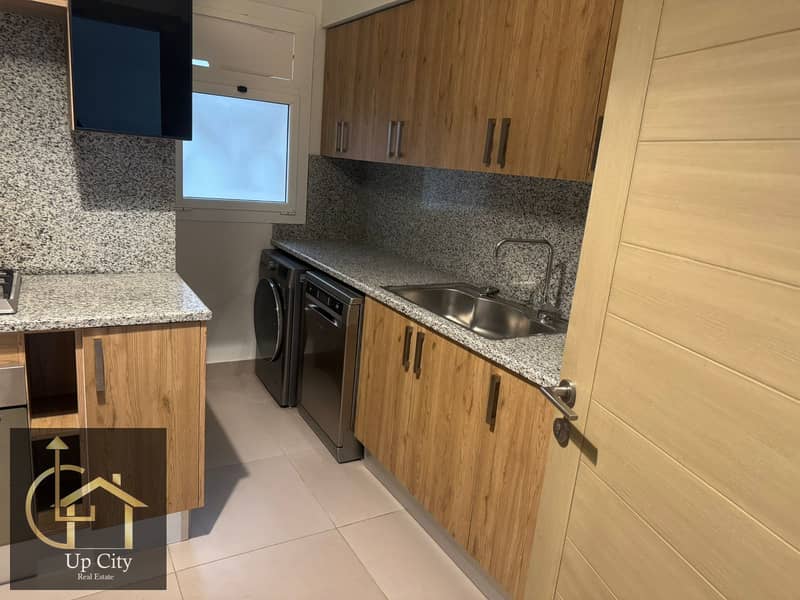 6 0691c550-bbf5-46aa-b794-868753dc7da8. jpg