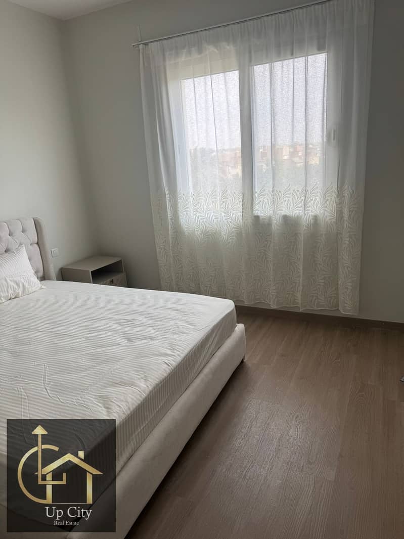 7 7657366a-365a-4aa7-8f1b-032993f18498. jpg