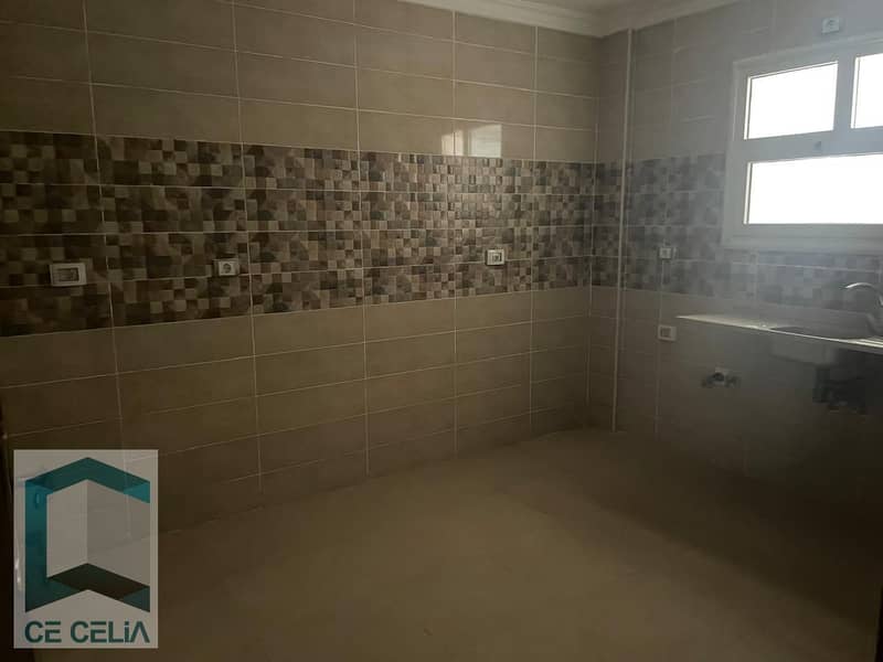 9 0d6ed3df-1405-45db-adb7-ae7b01e045a9. jpg