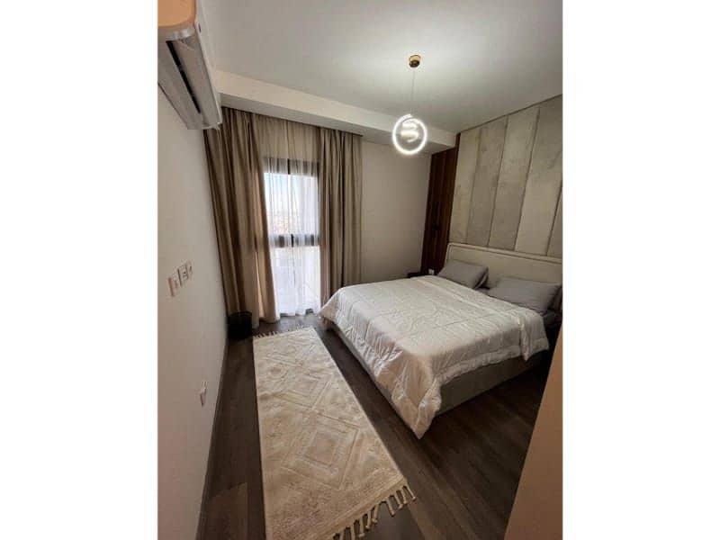 6 554d7c72-48ce-4a83-a25b-1dea1588905c. jpg