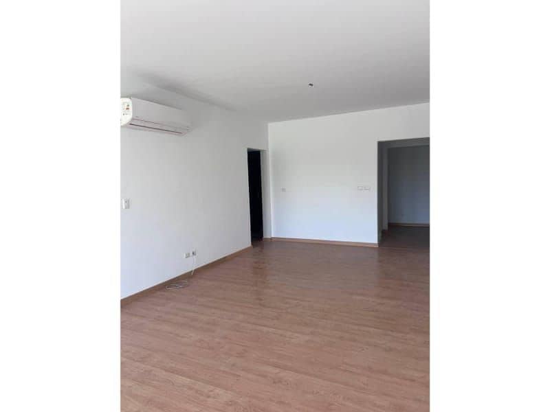 2 36d87fd0-71f0-433c-930e-53f1dfe0800e. jpg