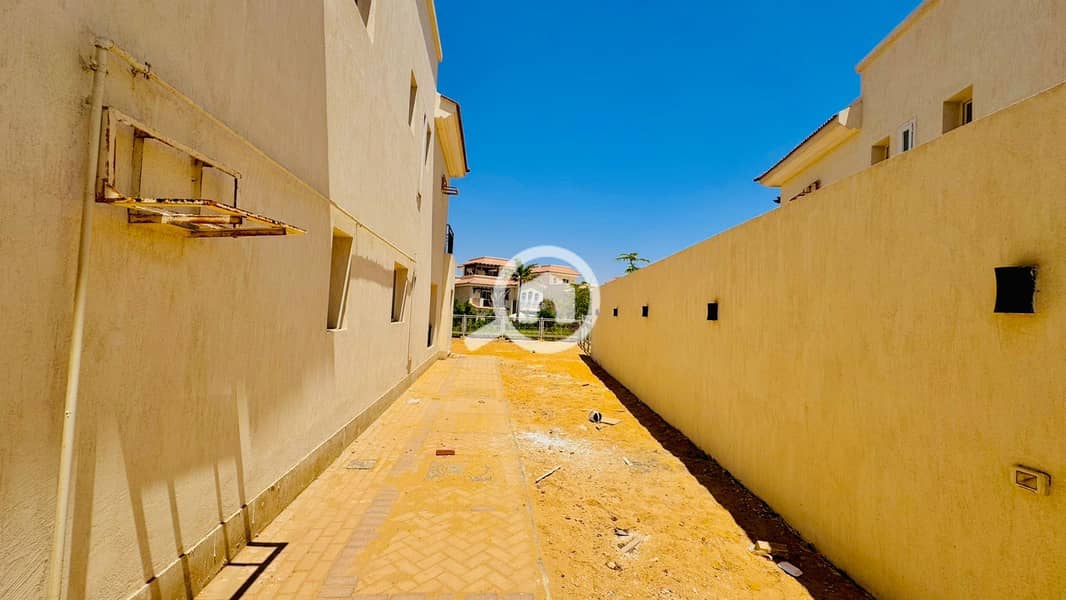 12 WhatsApp Image 2025-10-20 at 18.17. 11. jpeg