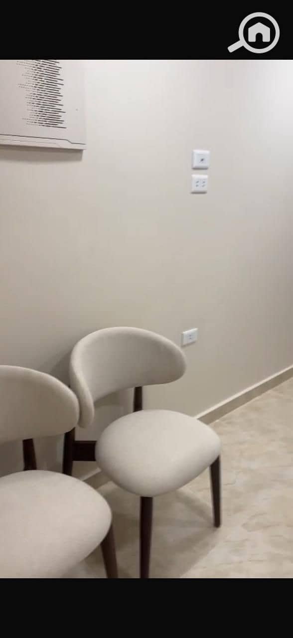 9 796a6d78-c98d-40fe-a0d8-9da52d21aa0f. jpg