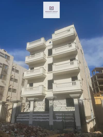 3 Bedroom Flat for Sale in 6th of October, Giza - 666. jpeg