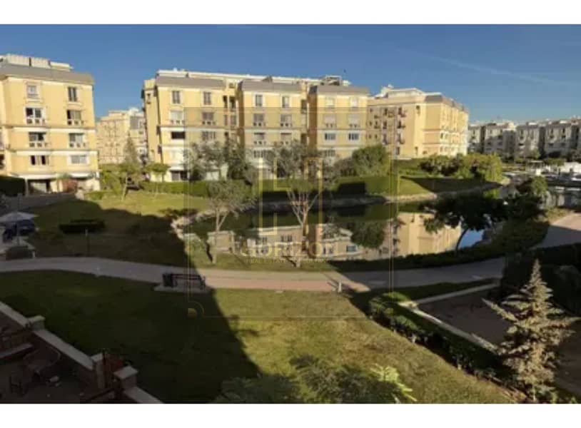 5 8451396-9bab8o. jpg