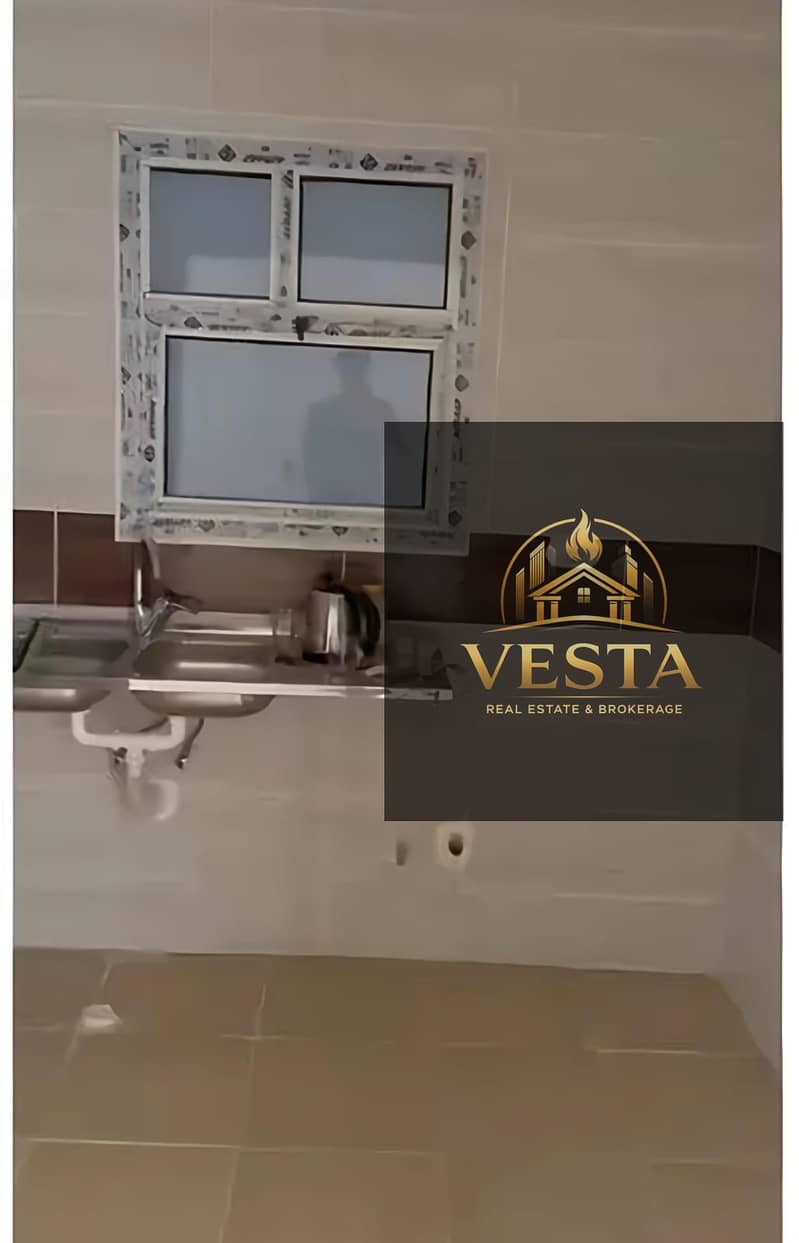 8 da3399e6-5951-4ad8-b6f1-12ecfe252b92. jpg