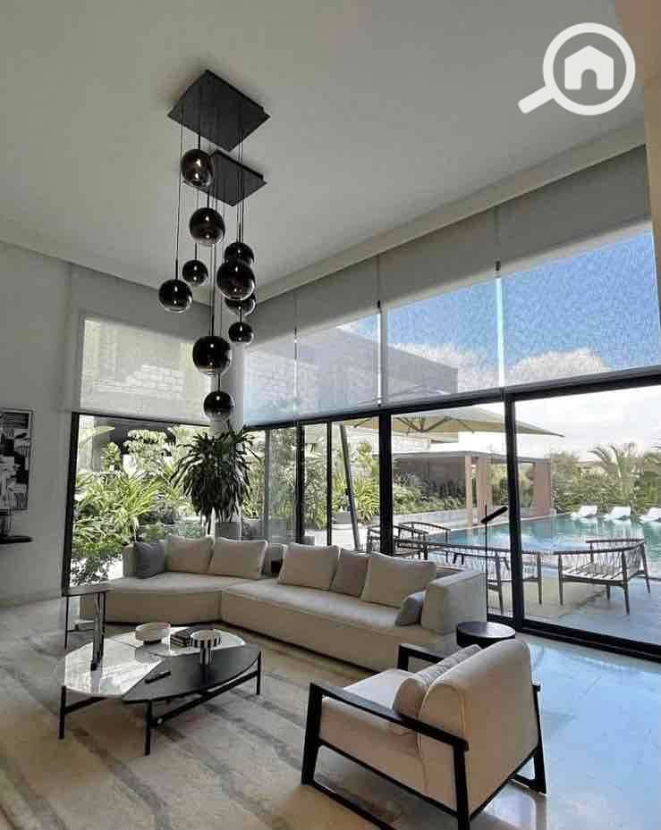 2 461bb32f-5e8a-4277-8b07-681519de7688. jpg