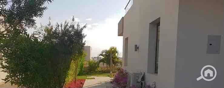 10 dd56492d-b882-443e-8a24-f642f80539b3. jpg