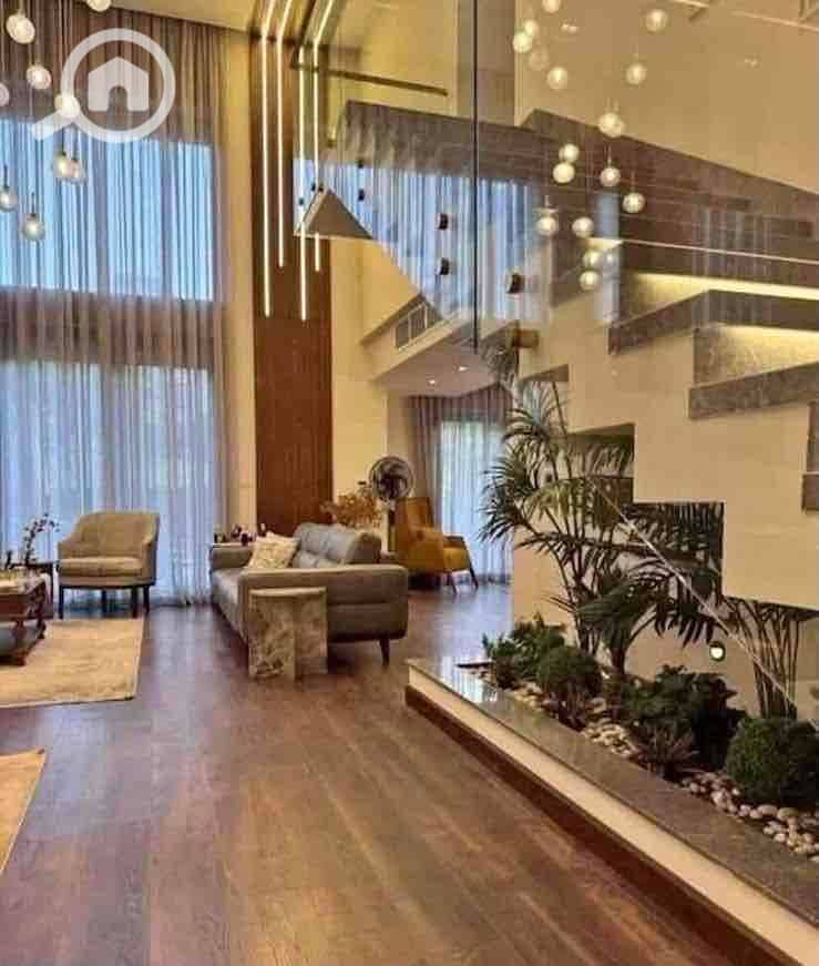 2 59cd3630-e65e-46b6-abbf-f57a33fc817a. jpg