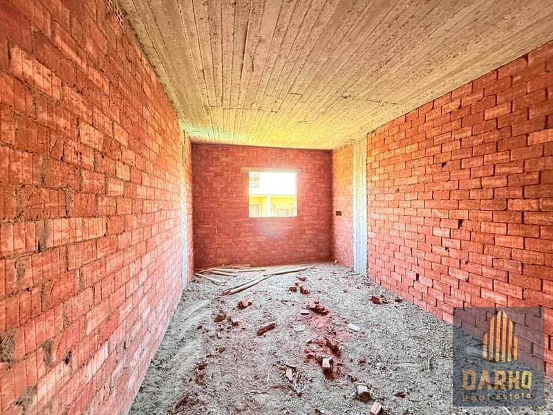 6 f9bb6900-f655-4aa2-b0ac-87e3a849a6a5. jpg