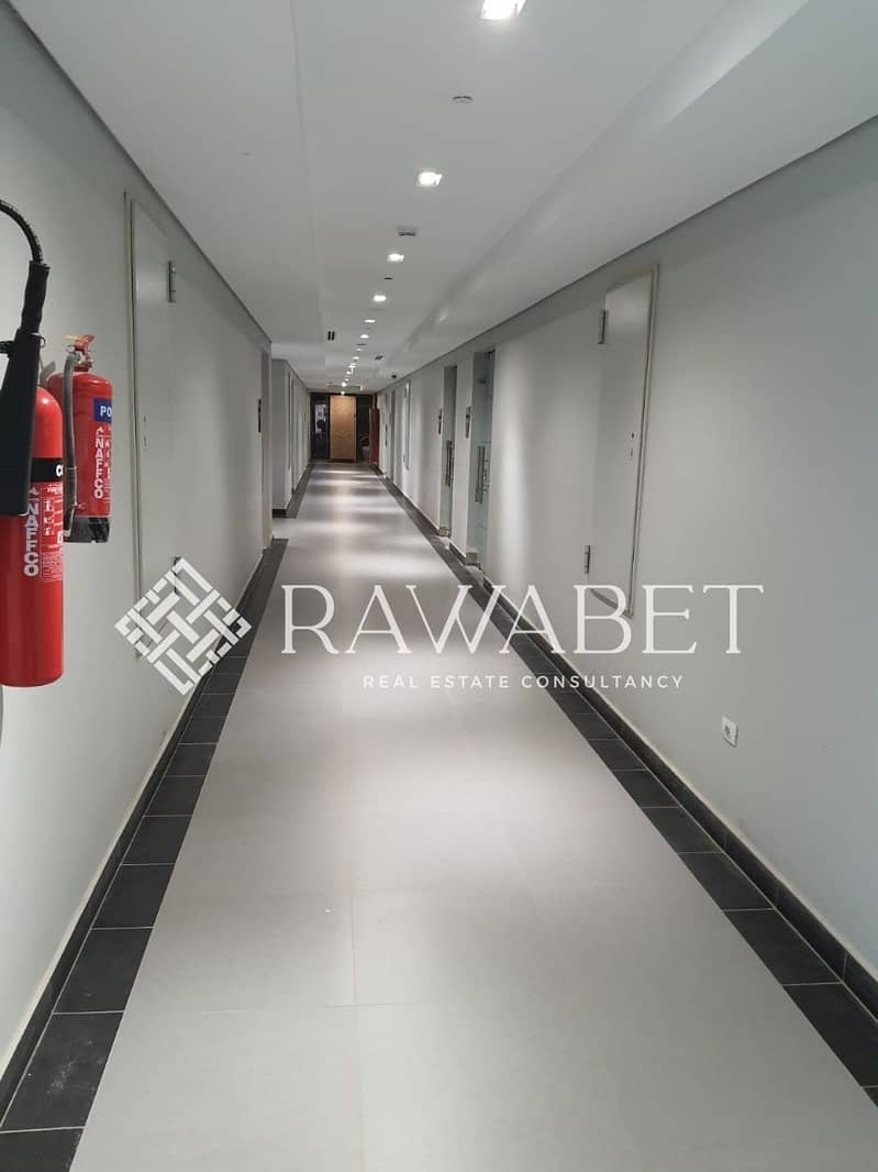 6 c7095e3f-d8f4-4293-b3aa-3bdc654c7f79. jpeg