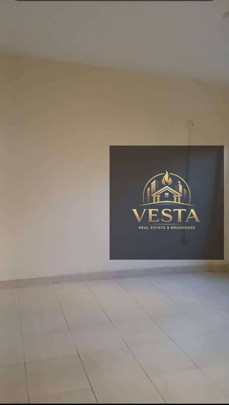 4 4f285677-e2f8-4f73-80ec-ad96f6e094ba. jpg