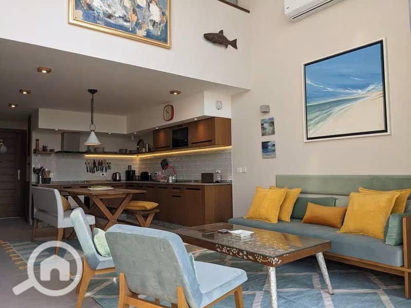 8 587294048_1962705421254575_8503578374350353476_n. jpg