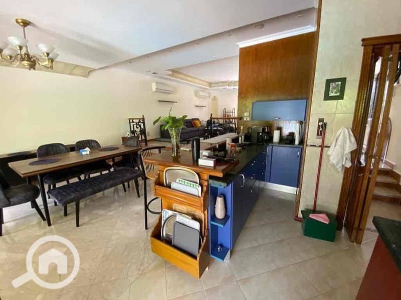 16 10b2b161-aca6-4f14-ad9b-e0e4cb430d33. jpg