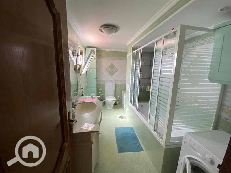 21 0cb15ff6-b3e6-4602-89d1-42a645781e73. jpg