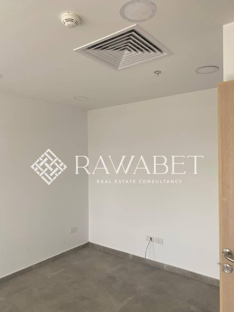 4 WhatsApp Image 2026-01-11 at 10.11. 37 AM. jpeg