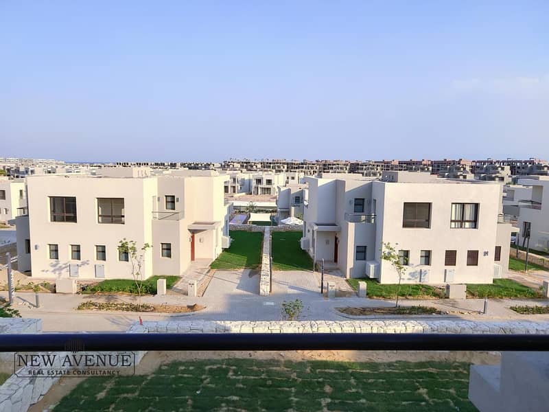 4 d327180d-f9a2-41de-b3fd-ff06b585b849. jpg