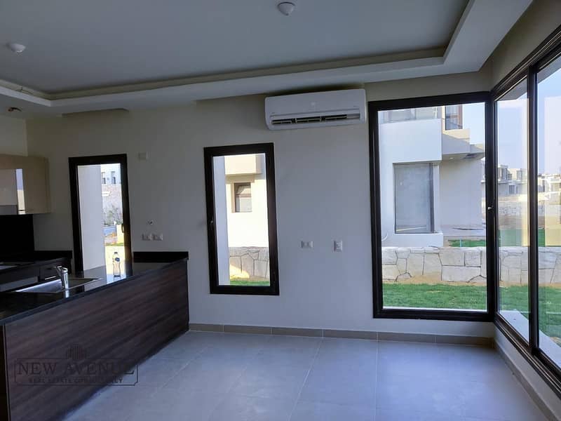 6 e6351b5a-2584-4198-8584-128a8cad69b5. jpg