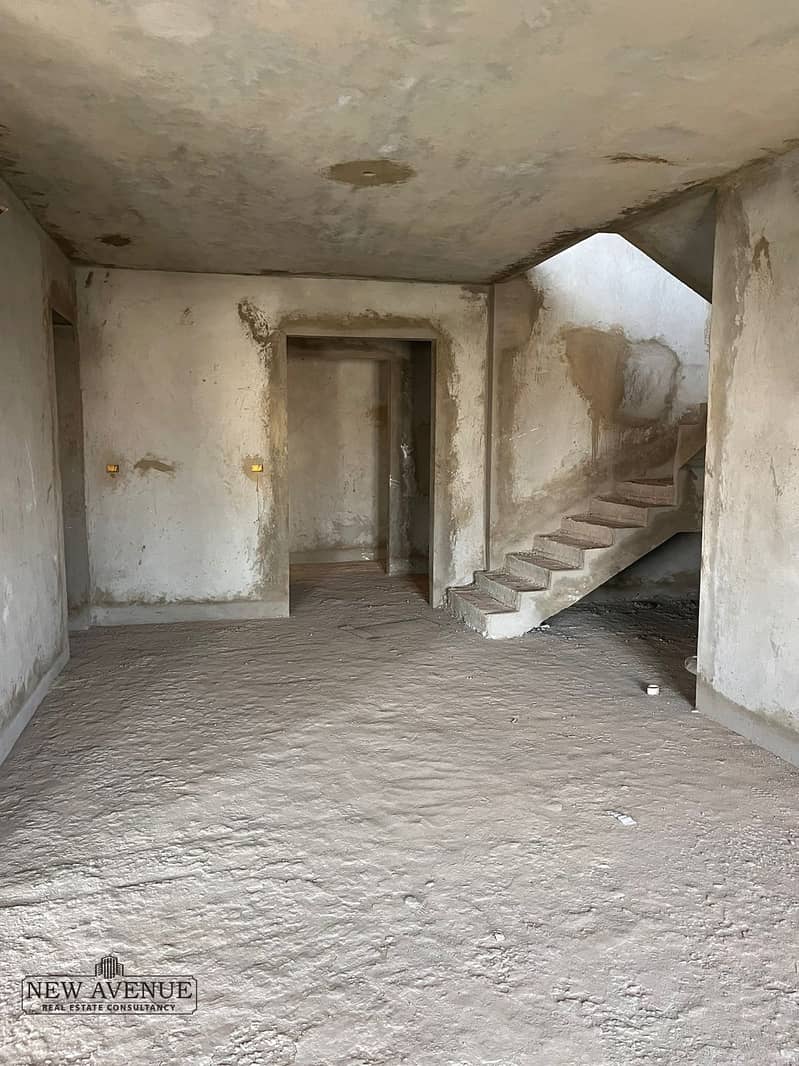 3 9eabaa7d-81e0-4c6d-9a82-5b88d02c98ab. jpg