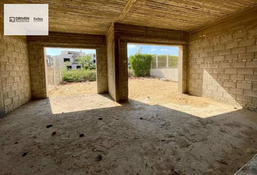 6 c8e63657-37a3-4c39-b1c2-d156ee6bc7d9. jpg