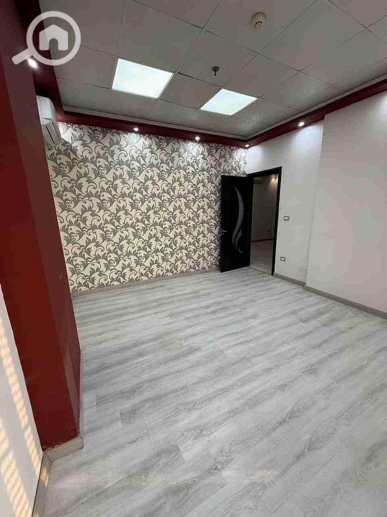 1000531917. jpg 1000531917. jpg