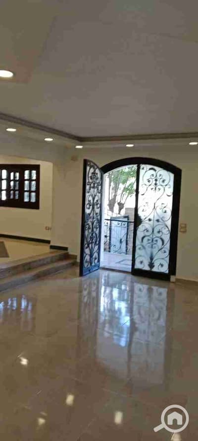 شقة 5 غرف نوم للايجار في القاهرة الجديدة، القاهرة - 66823. jpg