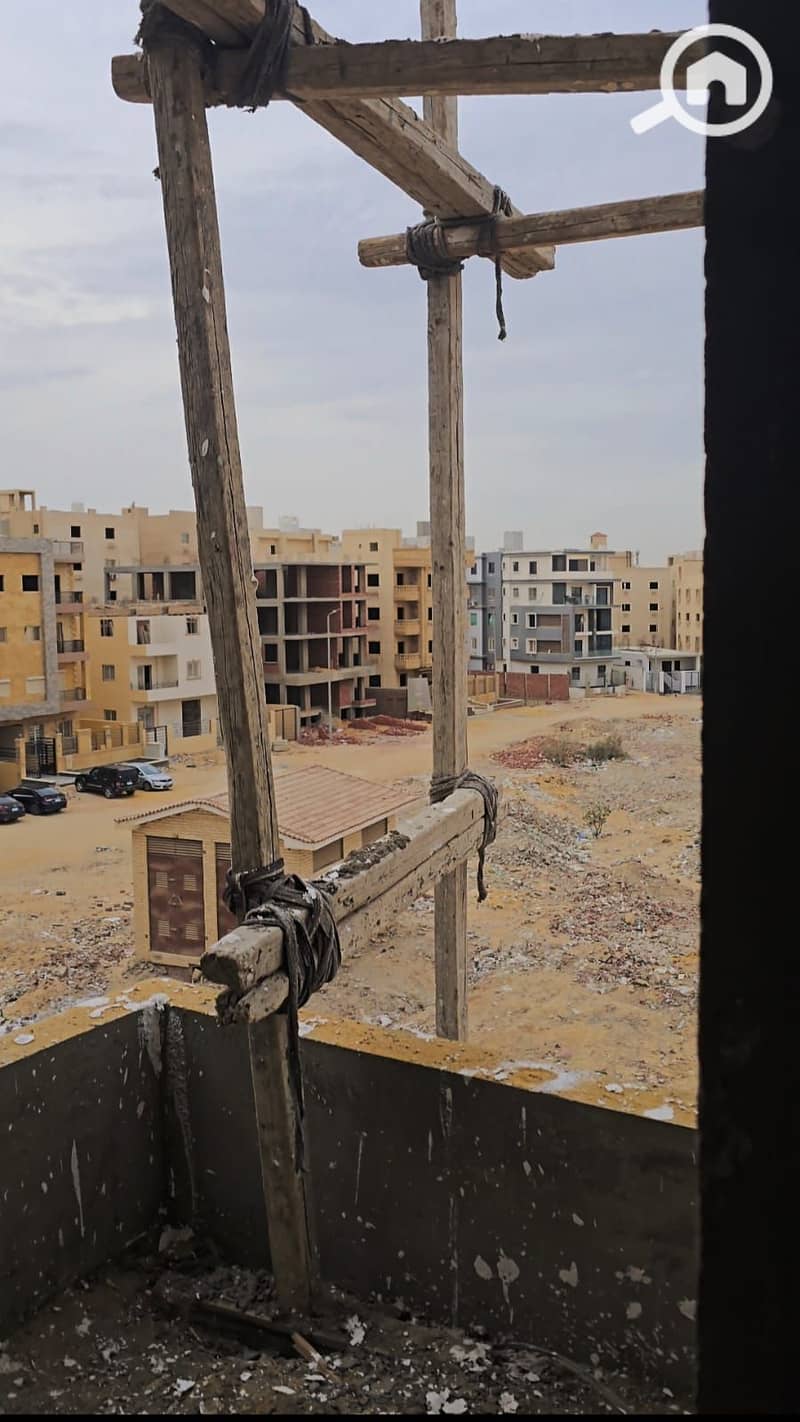 4 3ee1d284-d0a1-4705-a2e0-e8f70c5e4601. jpg