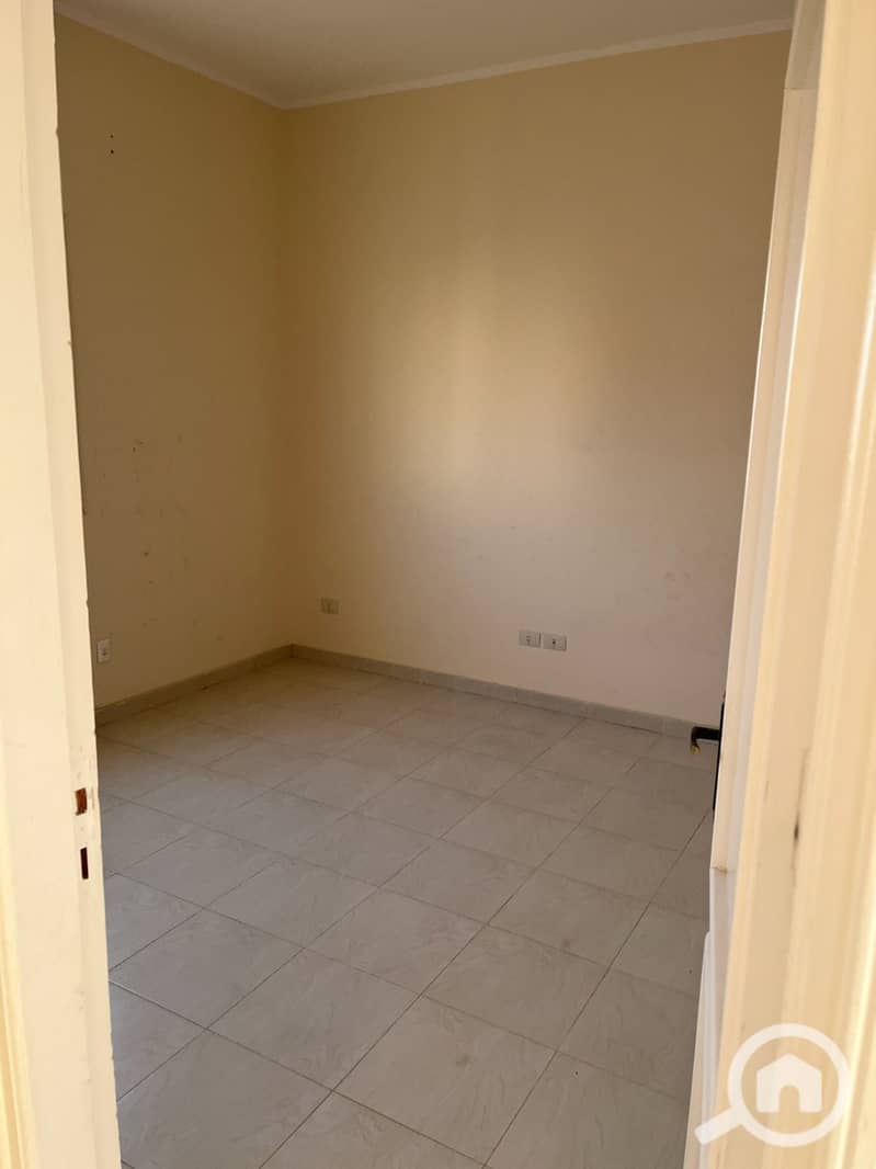 4 f10ccc6d-a60e-44b1-a1cf-e735ad210597. jpg