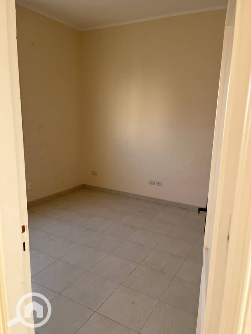 8 f10ccc6d-a60e-44b1-a1cf-e735ad210597. jpg