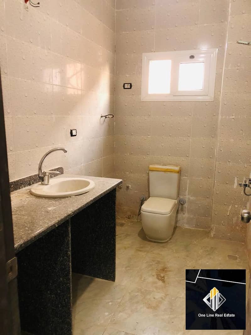 4 d42ec269-4e39-4911-8a71-a302f848c501. jpeg