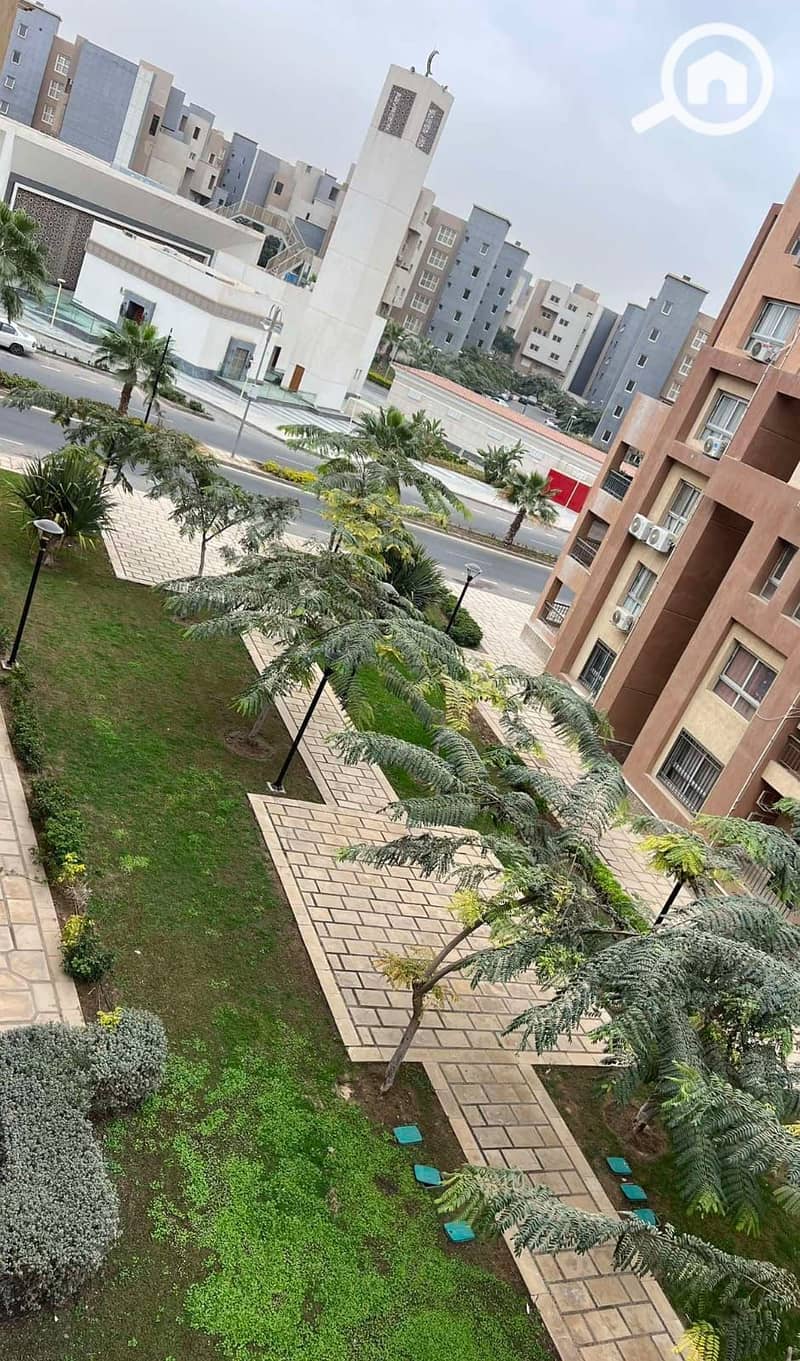 10 9db6394d-ca78-4404-8c39-41ac9d4bf214. jpg