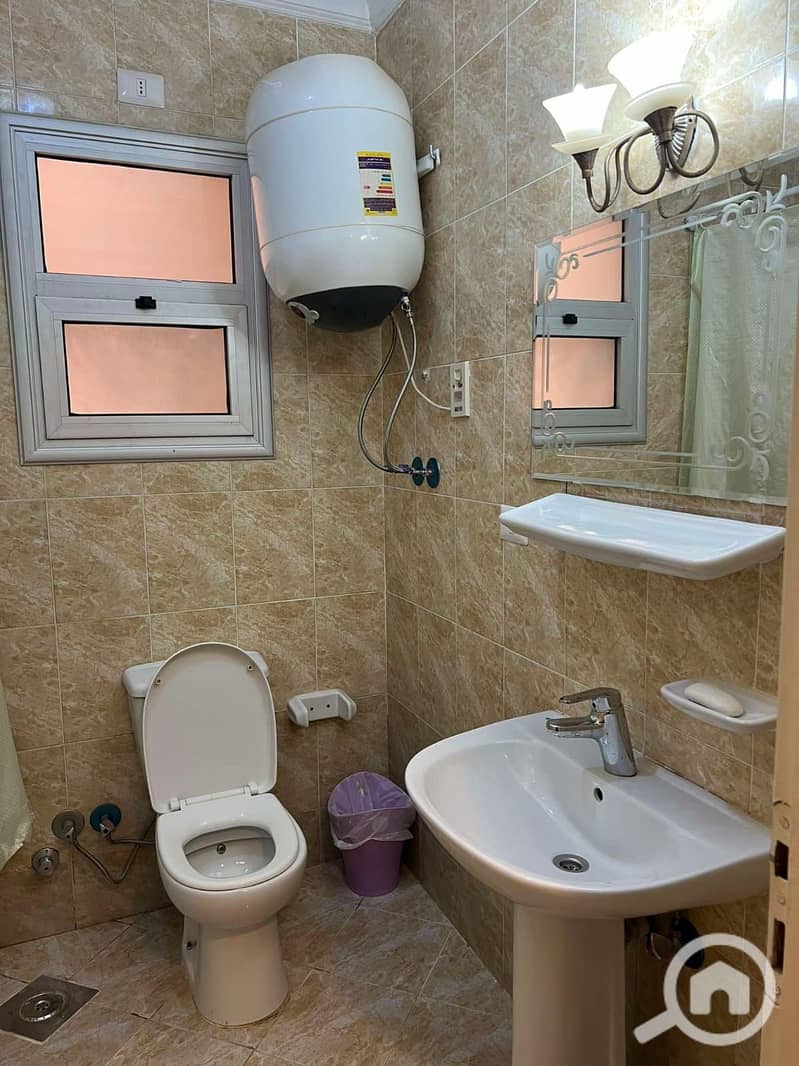 13 4b9f02bb-6563-4f66-8732-702619d3a063. jpg