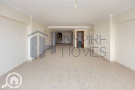 دوبلكس 3 غرف نوم للبيع في سموحة، الإسكندرية - 2. jpg