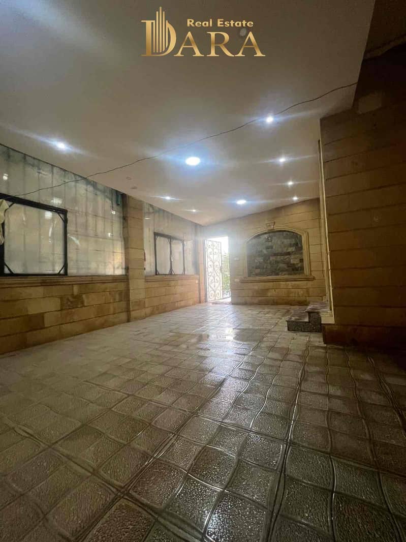 7 0ca08fb3-9684-41b5-ba0b-777b4741a103. jpg