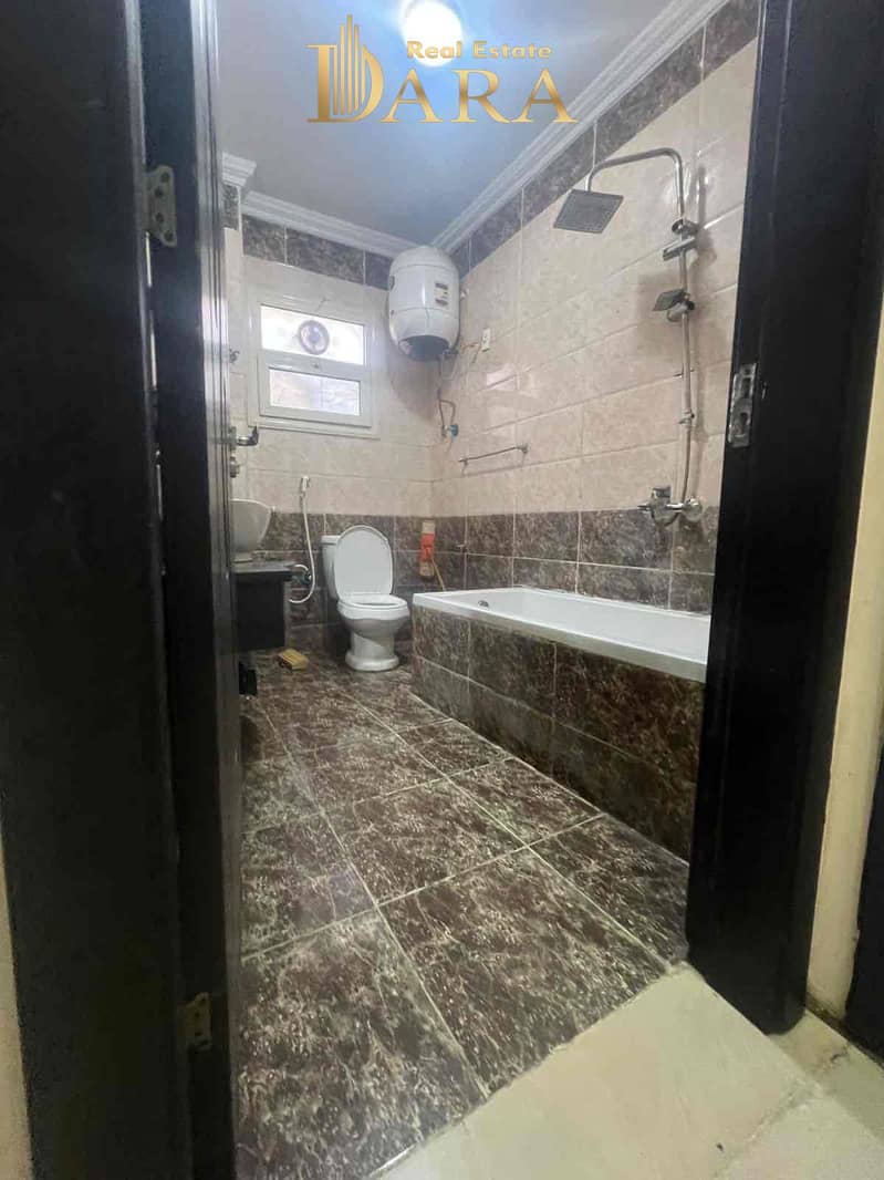 10 a08c60b4-539f-4df1-a22c-8db90abd2369. jpg