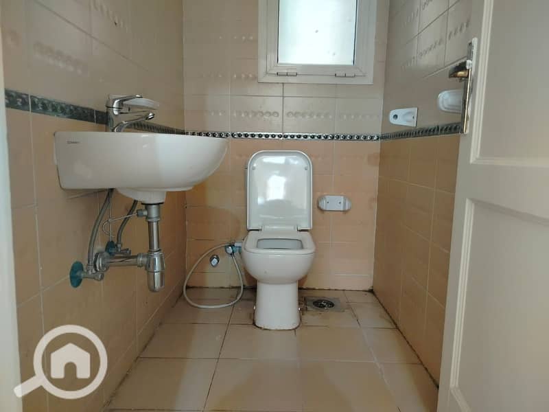 2 0ed0a0bd-932b-4e19-89df-cd318aab6b6c. jpg