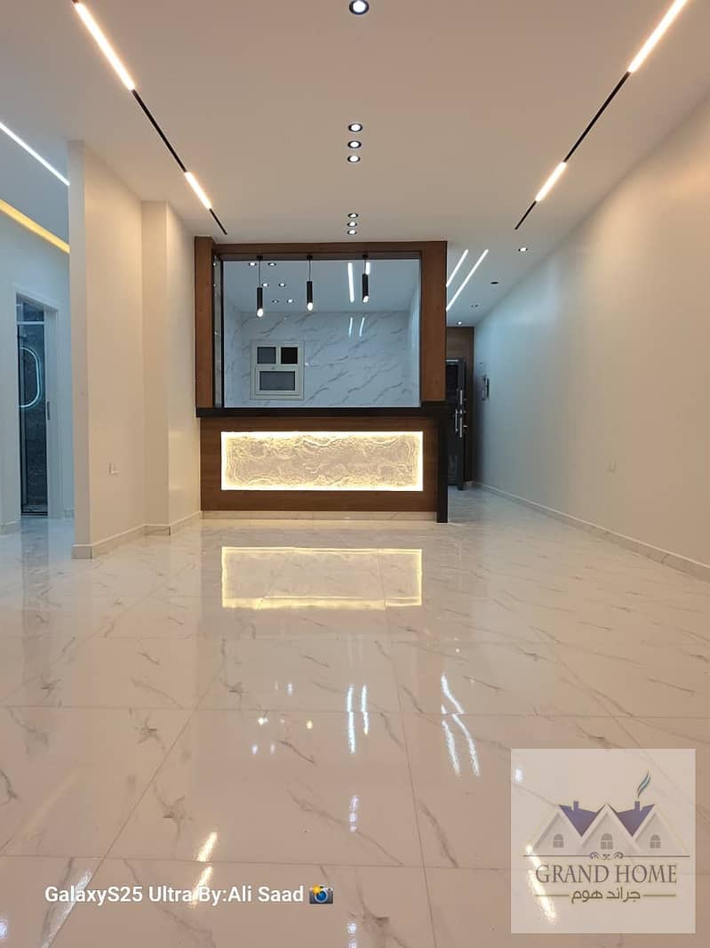 8 d6499894-0868-41d3-8b44-1ef3447e22af. jpg