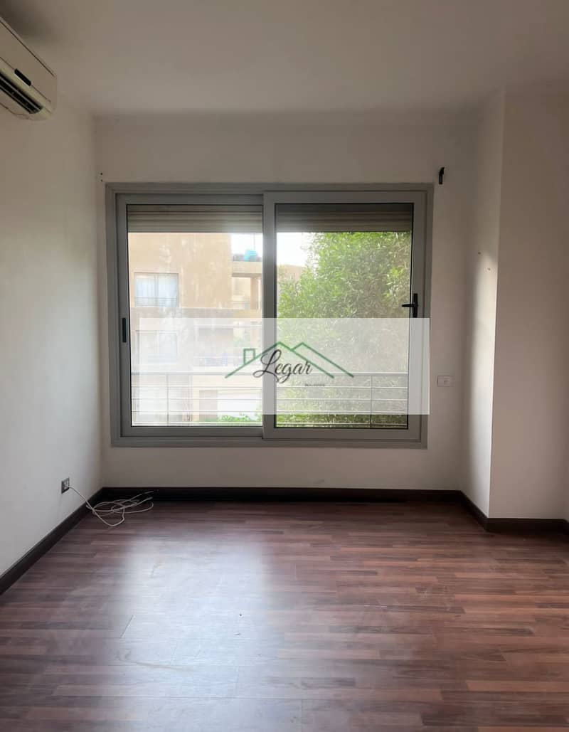 4 0cf6c369-259c-43d7-82b5-021b835ec672. jpg