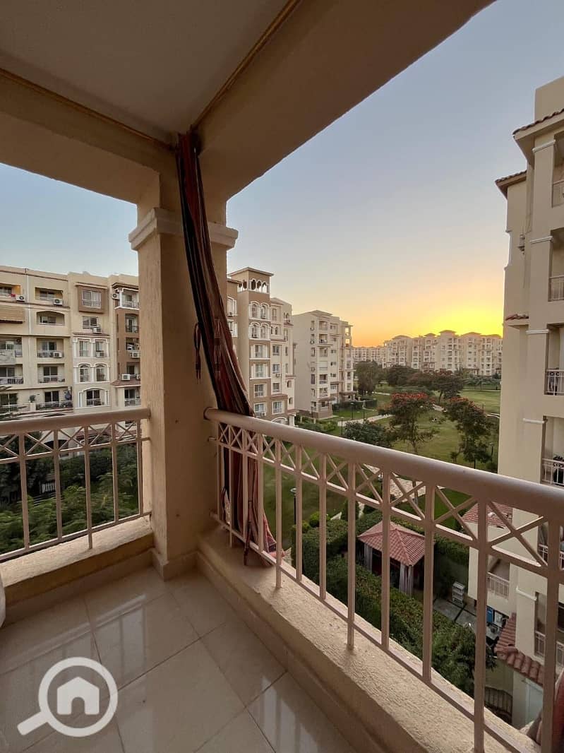 4 e55fe794-8afe-4e58-af54-e62180ad13e0. jpg