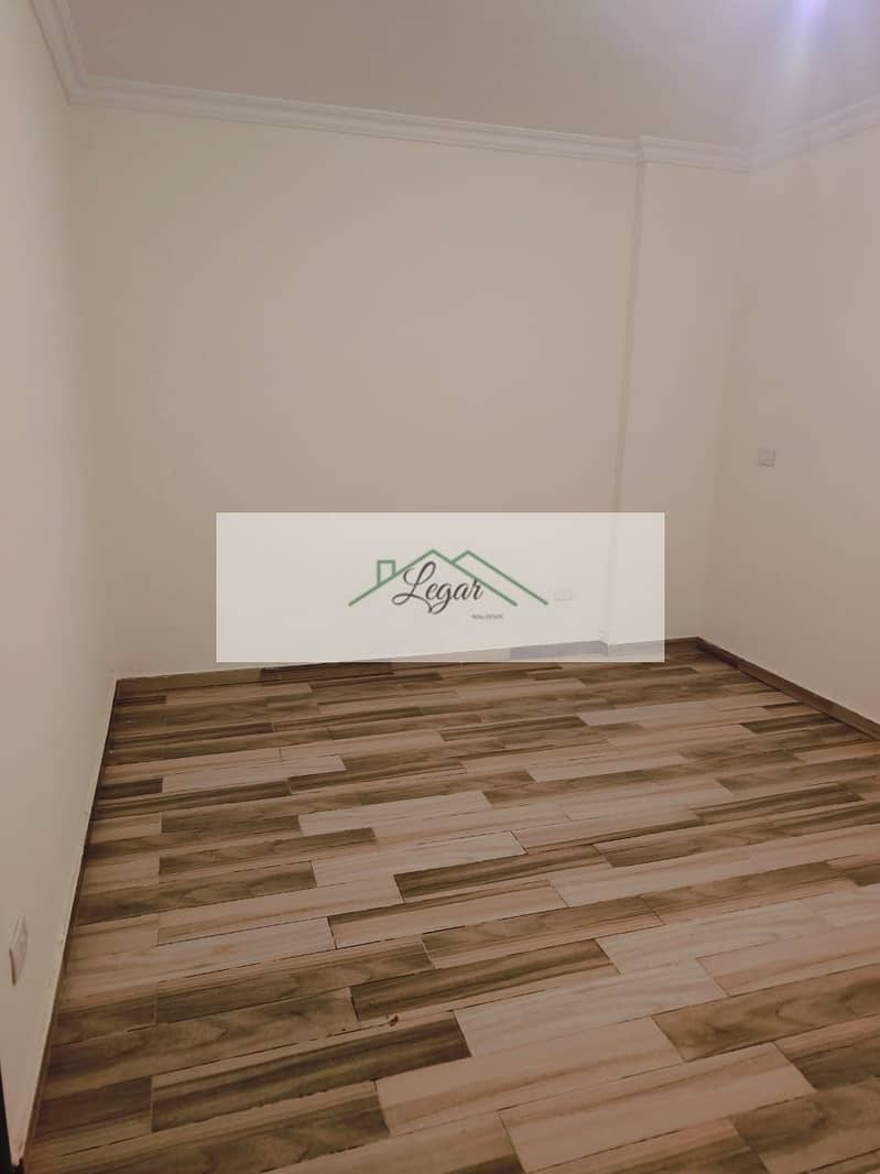 4 fc69efcf-cd17-480c-ac84-d474189a2c9b. jpg