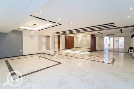 فلیٹ 5 غرف نوم للبيع في لوران، الإسكندرية - 2. jpg