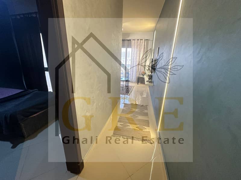 12 ecb4f353-22b5-4484-a780-d0cd56d87f1d. jpg