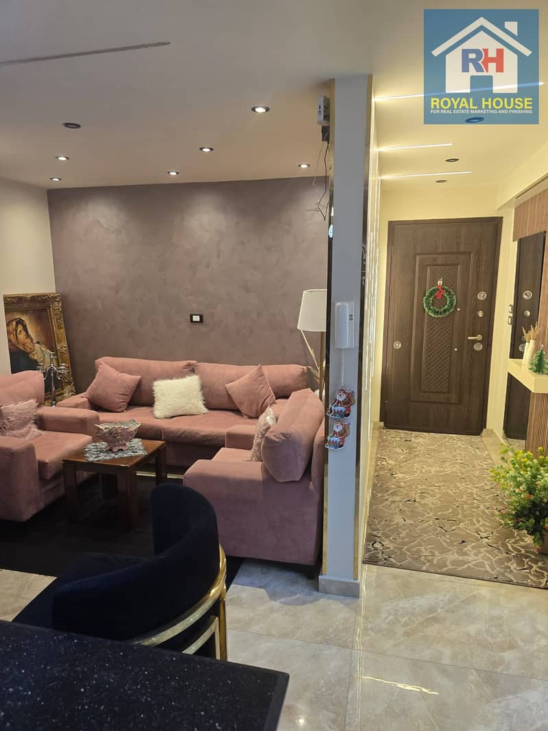 4 c0047777-d0a4-42d0-b3ae-5cd722a2490b. jpg