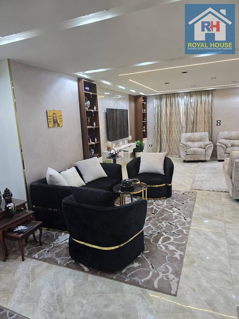 10 15539f46-40e3-4ab6-9d1d-a31c7f1992f2. jpg