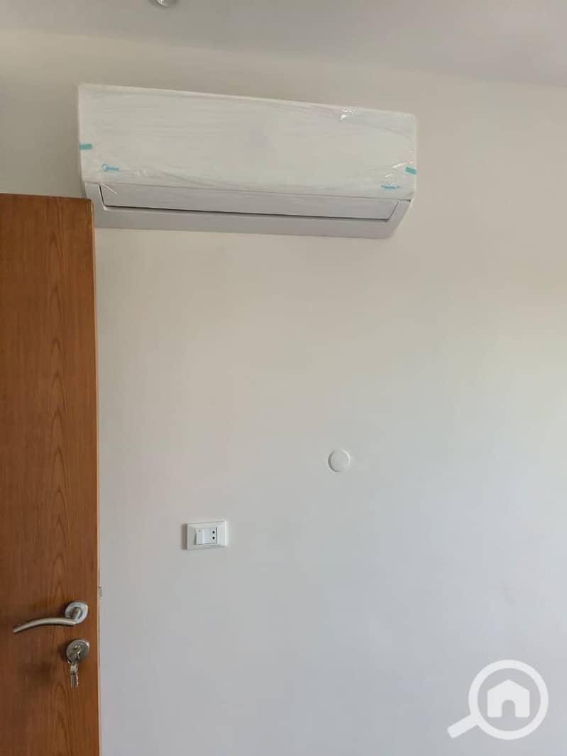 24 WhatsApp Image 2026-01-23 at 9.49. 28 PM. jpeg