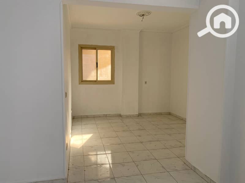 5 ff2dc6ec-8657-42ff-b698-e98a77a60dbd. jpg