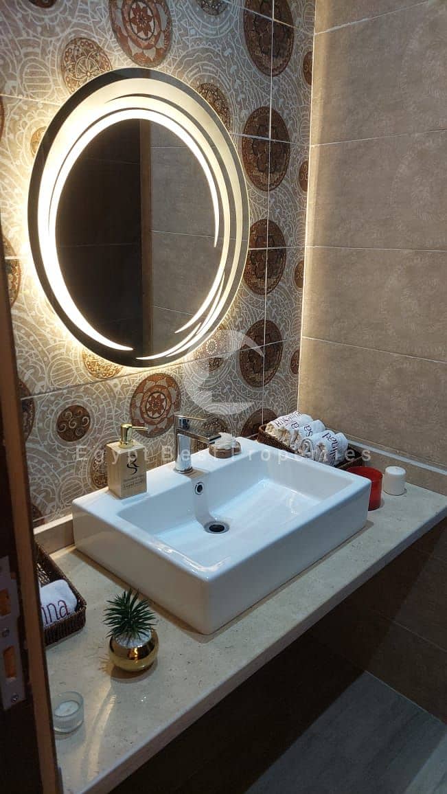 7 64f159ec-b630-46c4-afca-773970e74529. jpg